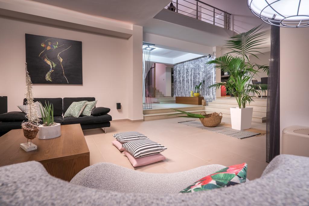 Akemi Luxury Villa 蒂锡利维 外观 照片