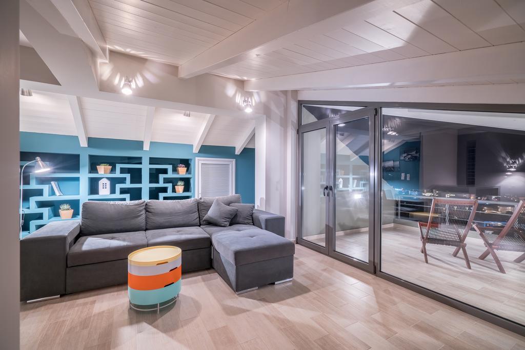 Akemi Luxury Villa 蒂锡利维 外观 照片