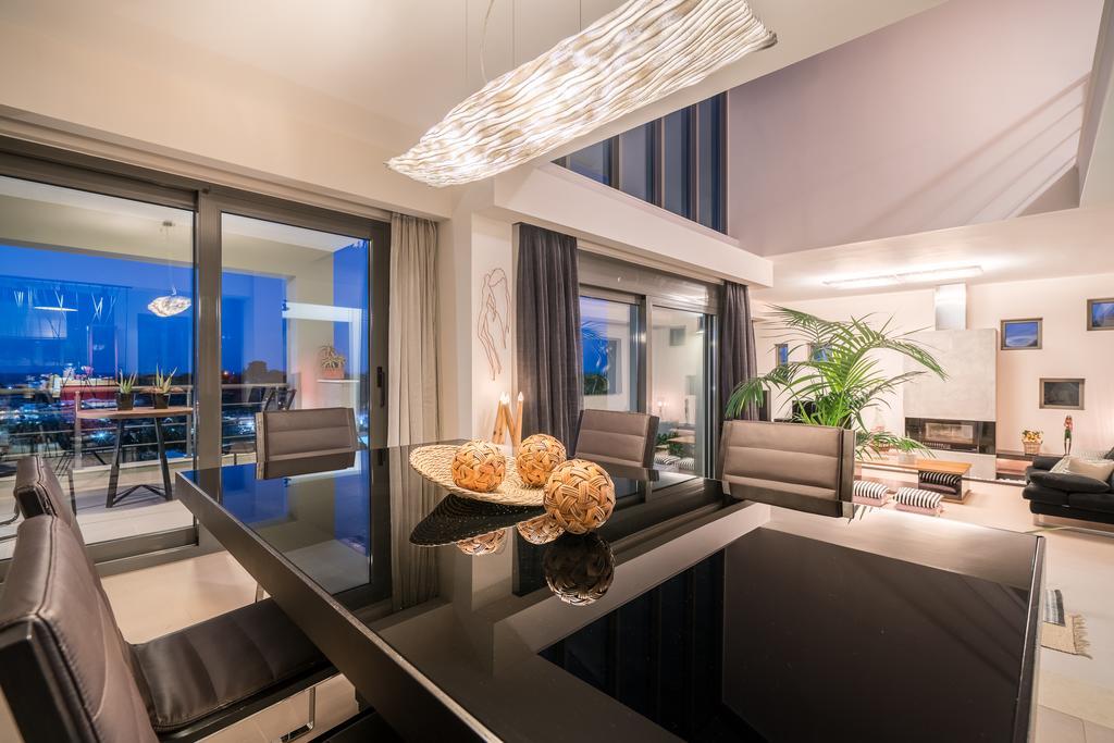 Akemi Luxury Villa 蒂锡利维 外观 照片