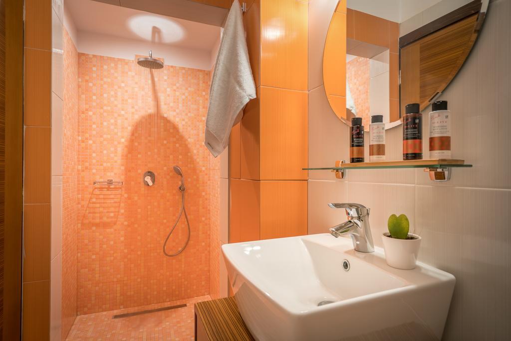 Akemi Luxury Villa 蒂锡利维 外观 照片